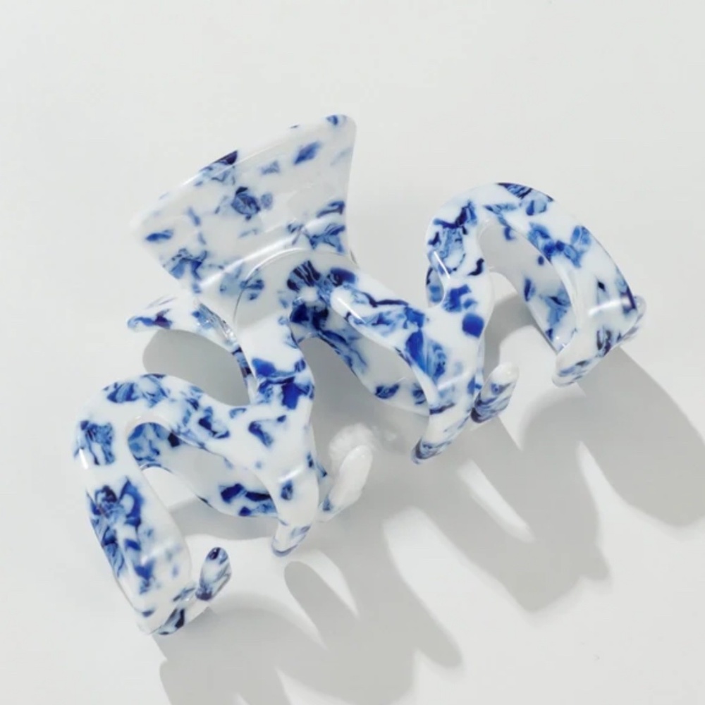 Adorro Coastal Blue Large Claw Clip